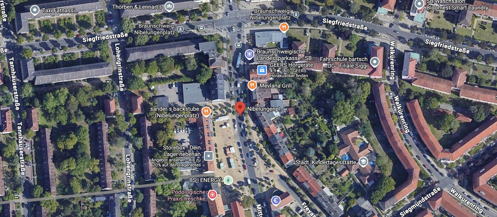 Fragment mapy: położenie przy Nibelungenplatz w Braunschweigu